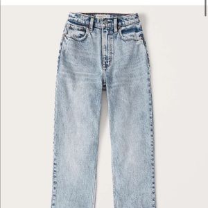 Abercrombie 90s Ultra High Rise Straight Jeans
